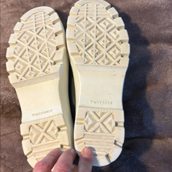 Converse All Star Women’s Size 9 Lugged Heel Leather Rare Shoes Good Condition! - Picture 5 of 11